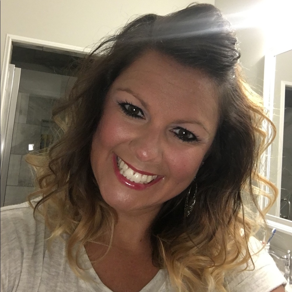 Meet your Posher, Renee